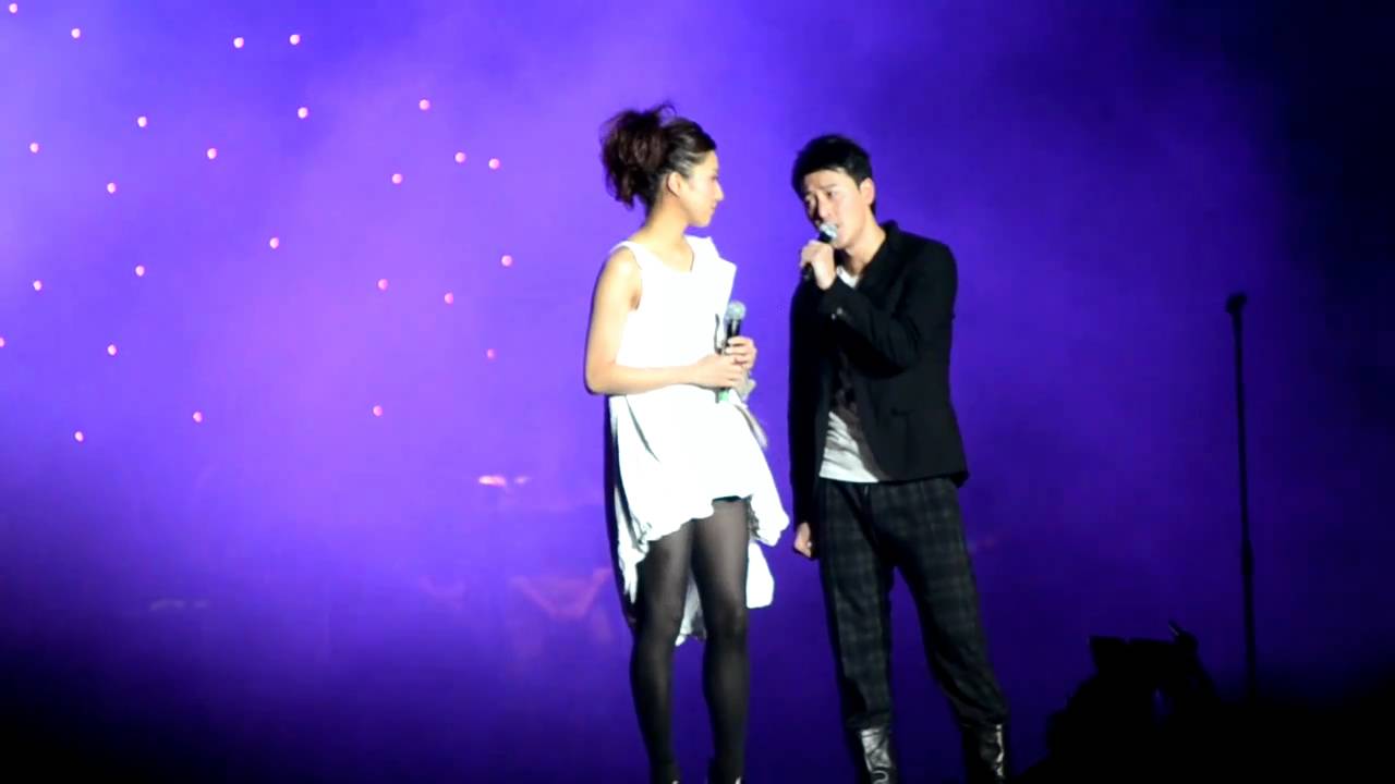 Raymond Lam 林峯 & Linda Chung 鍾嘉欣 Reno 演唱會 2010 - In Love With You
