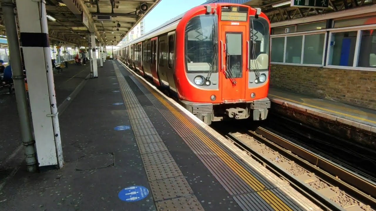London Underground - District Line - Wimbledon to Upminster - Full Journey - TfL
