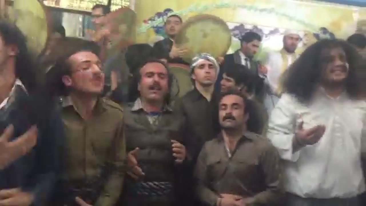 مقطع جميل  من حلقة الذكر  في تكية الشيخ محمد الكسنزان في سنندج