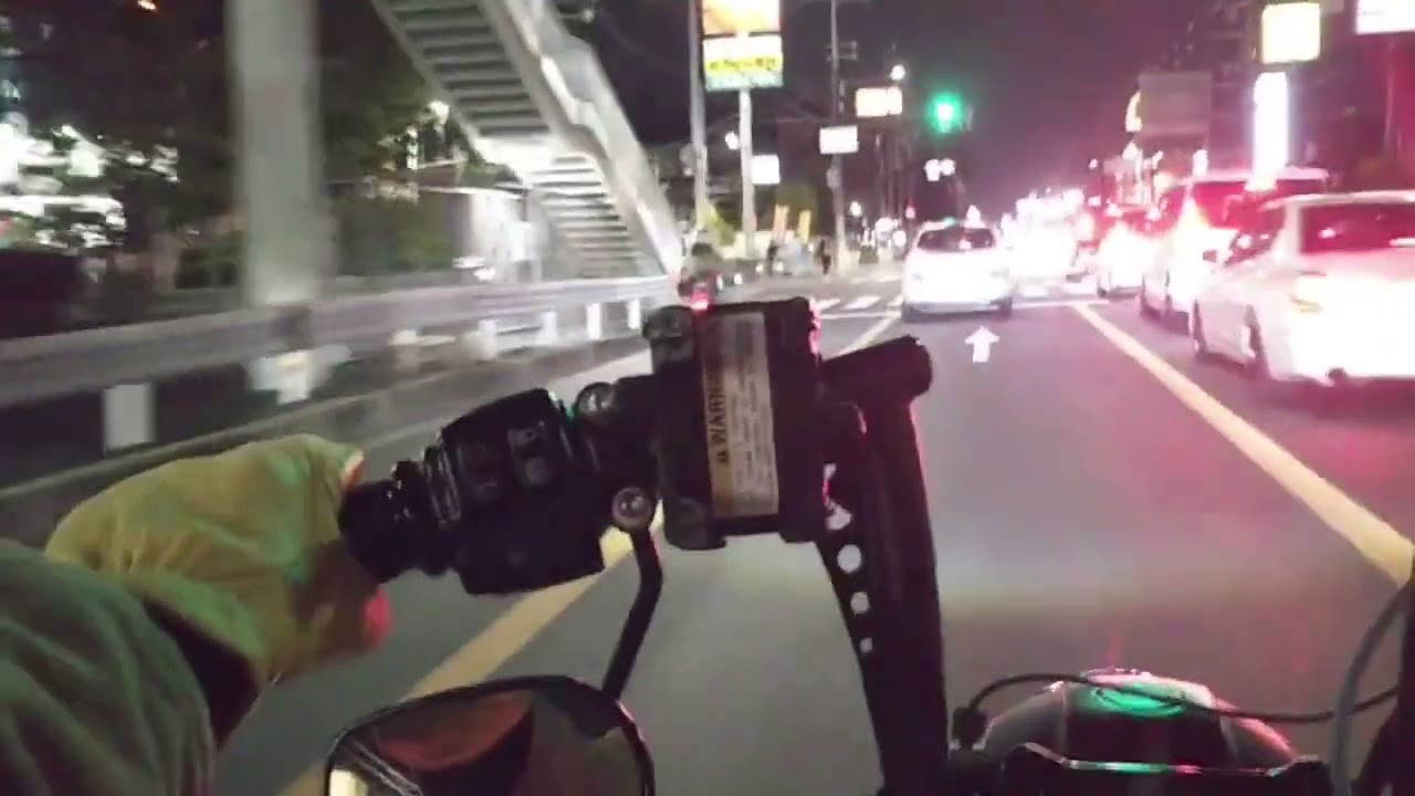 【音量注意】過去最高のドコドコ音！夜の静寂を切り裂くハーレーの鼓動がヤバすぎる。