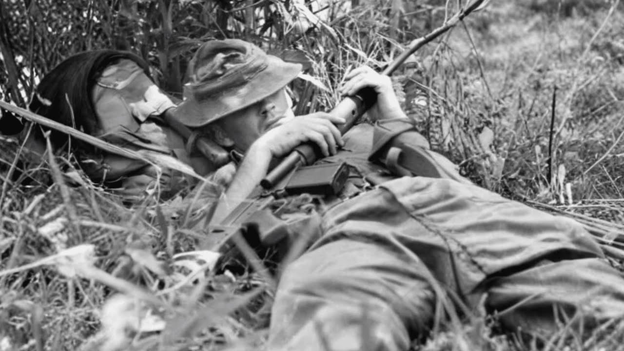 When British SAS Laughed at Australian Habits — Until They Adopted It Themselves