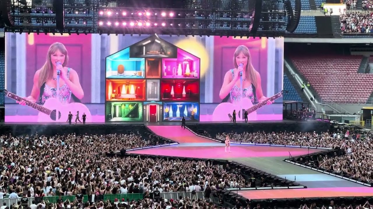 Taylor Swift Lover / Fearless /  You Belong With Me -  Milan Night 1 13/07/2024