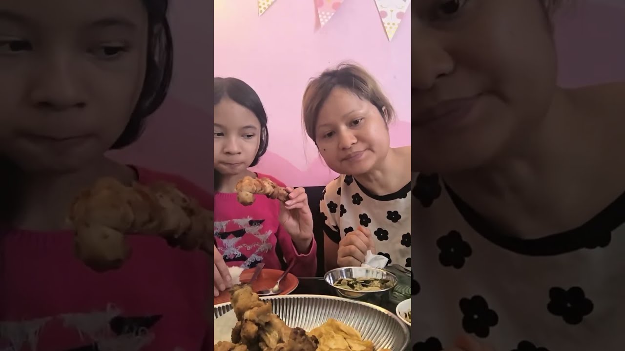 Mom&Kid Sweety's Dee Deeๆ#แม่กับลูก überträgt einen Livestream.กินนข้าวกันค่ะ