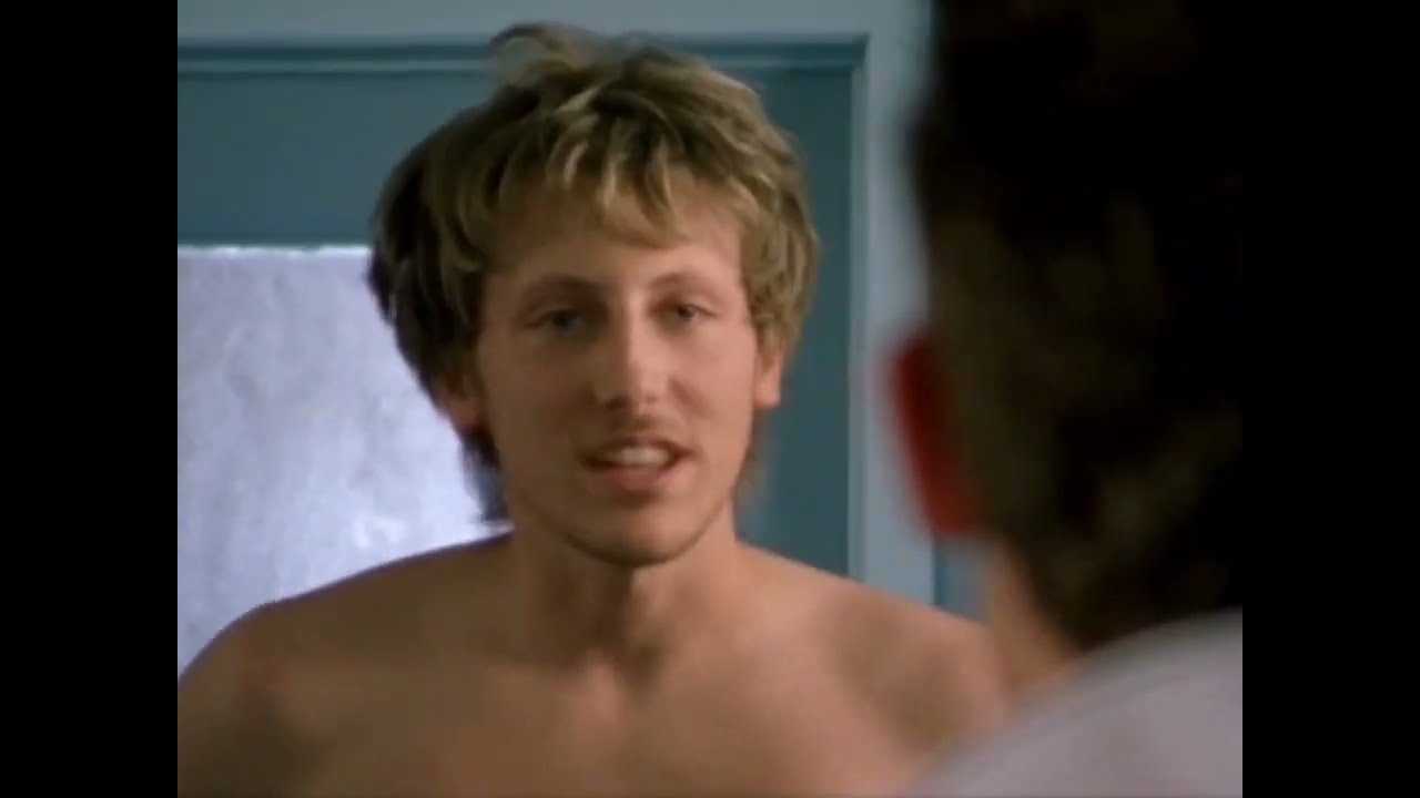 15/Love (S03E08) 