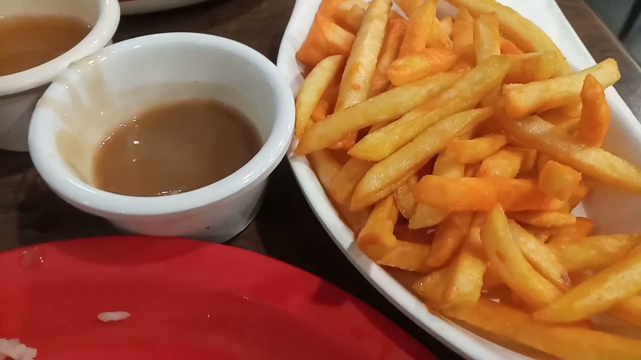 Ganito na pala ka ayos Ang Divisoria, no vendors outside.