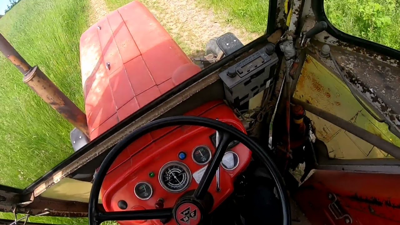 Massey Ferguson 133 Super die Fahrt um das Feld
