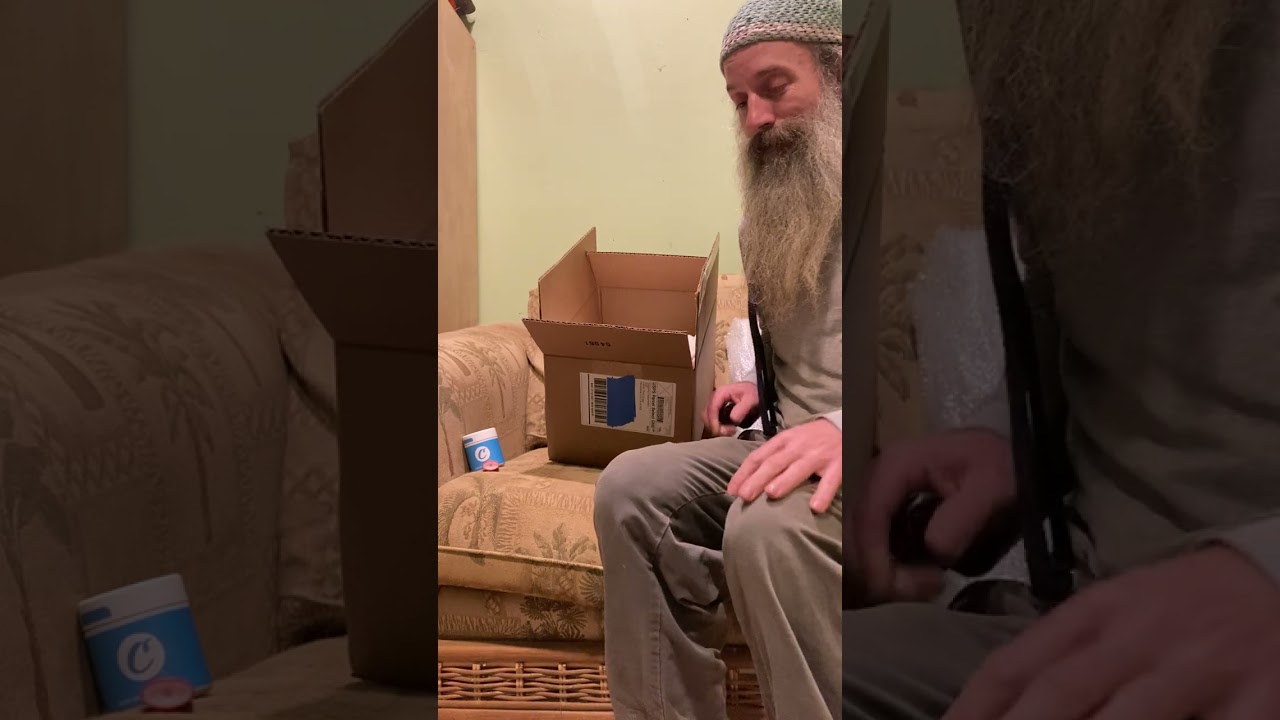 Grasscity delivers a  select fail on shipping LA Pipes Bong