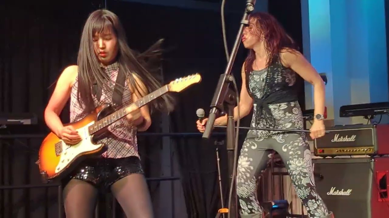 PARADISE KITTY (Guns N' Roses tribute)