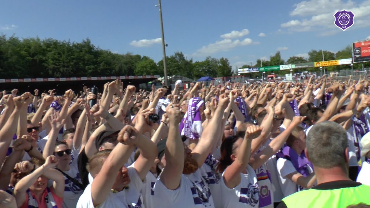 Kumpelparty! #Aufstieg  #Kumpelverein #Erzgebirge #Aue #2Bundesliga #WismutAue