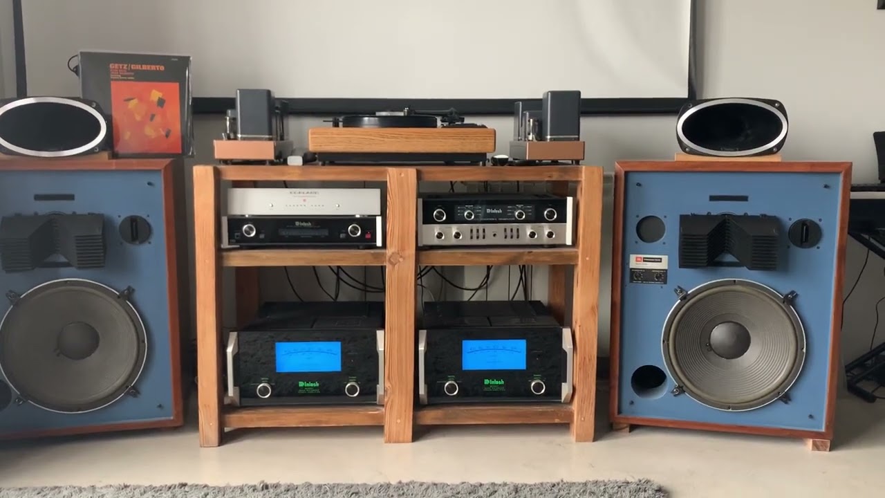 Jbl 4333 Mcintosh mc601 Mcintosh c22 Vpi hw19