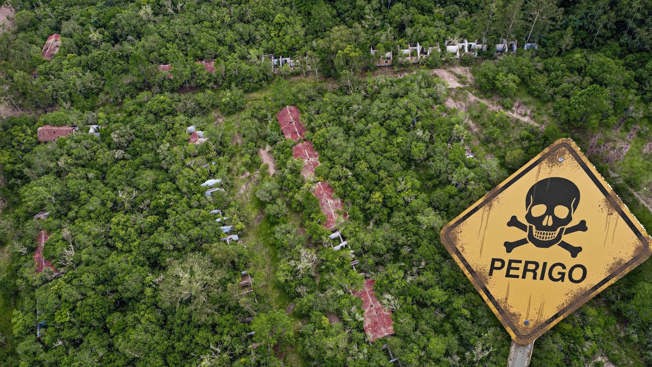 O LUGAR MAIS PERIGOSO ONDE JÁ ENTRAMOS: SÃO QUASE CEM CASAS ABANDONADAS! (TUDO PODE DESABAR)