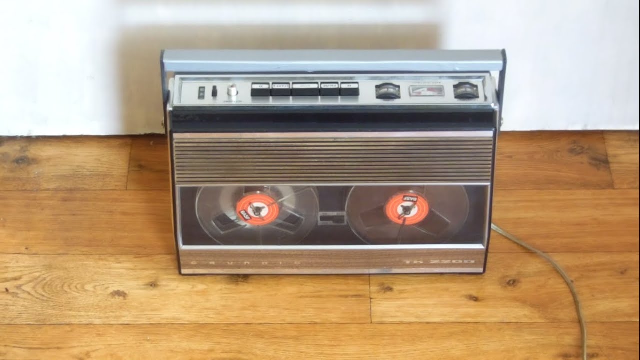 Grundig TK 2200 2 track mono reel to reel taperecorder test