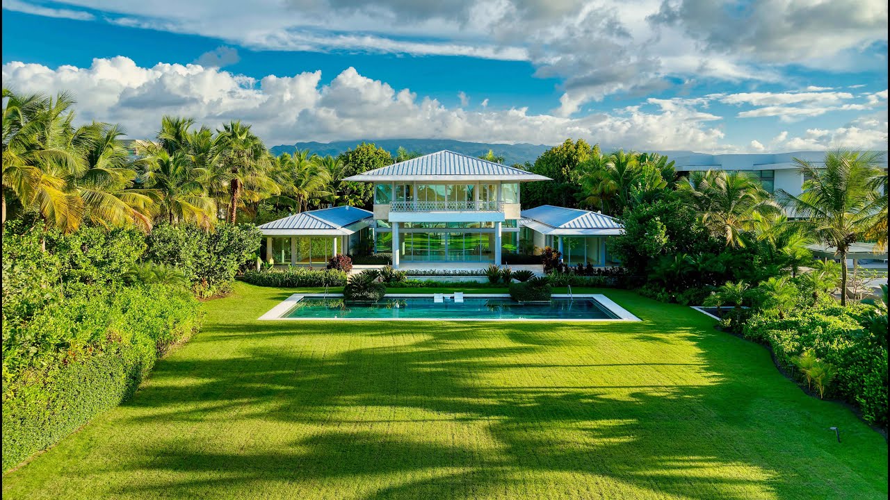 Unparalleled Beachfront Estate | St. Regis Bahia Beach Resort