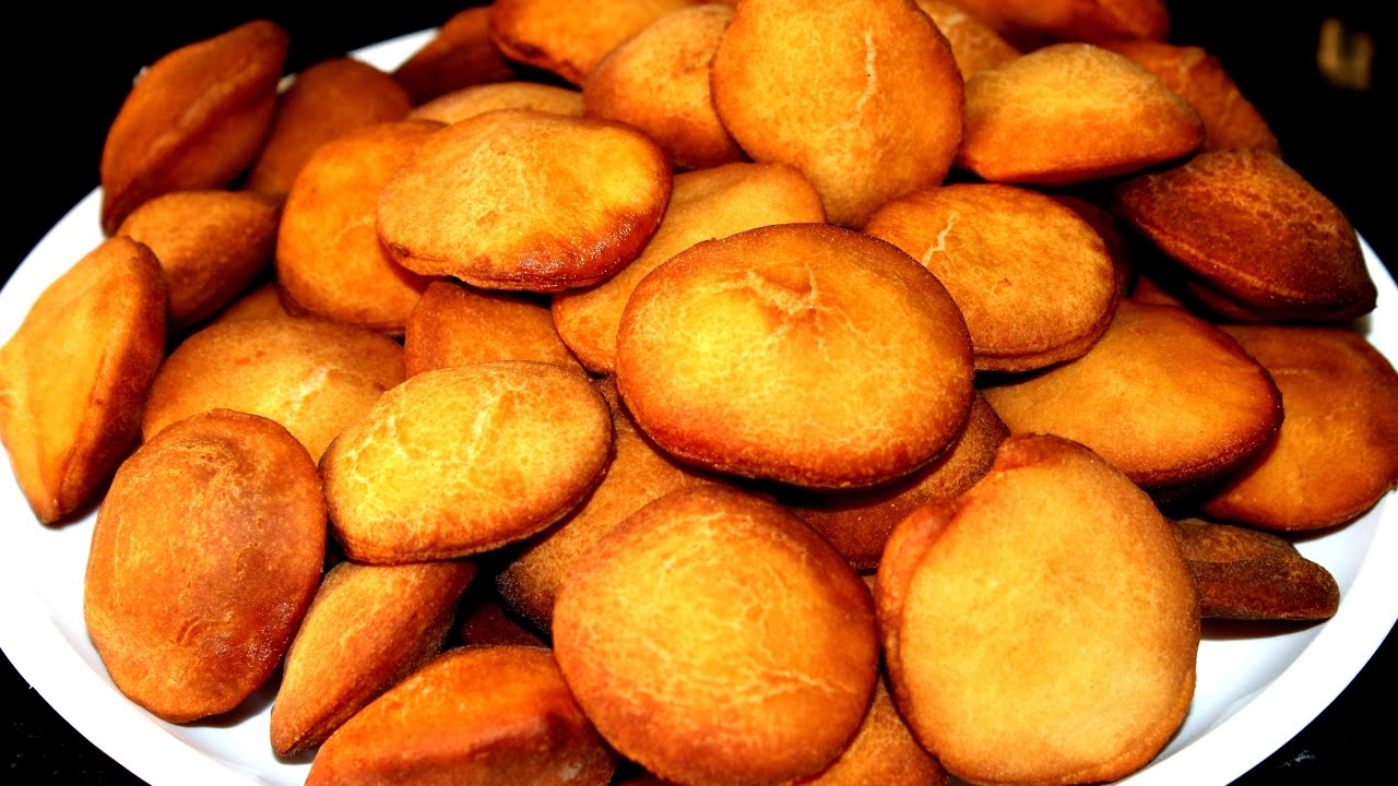 Fried Egg Maida Biscuits Recipe (ఎగ్ మైదా బిస్కెట్స్)
