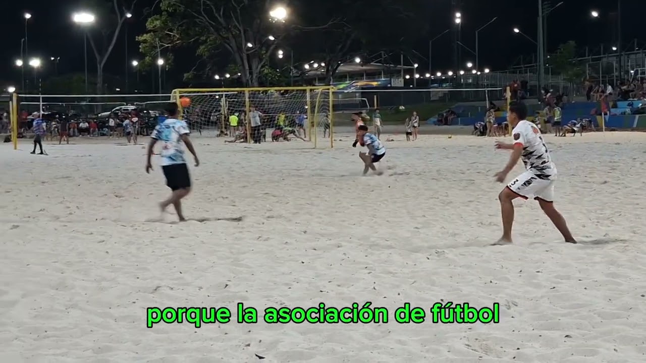 Euripides Carrillo, DT del equipo de Estudiantes de Fútbol Playa de Monagas 