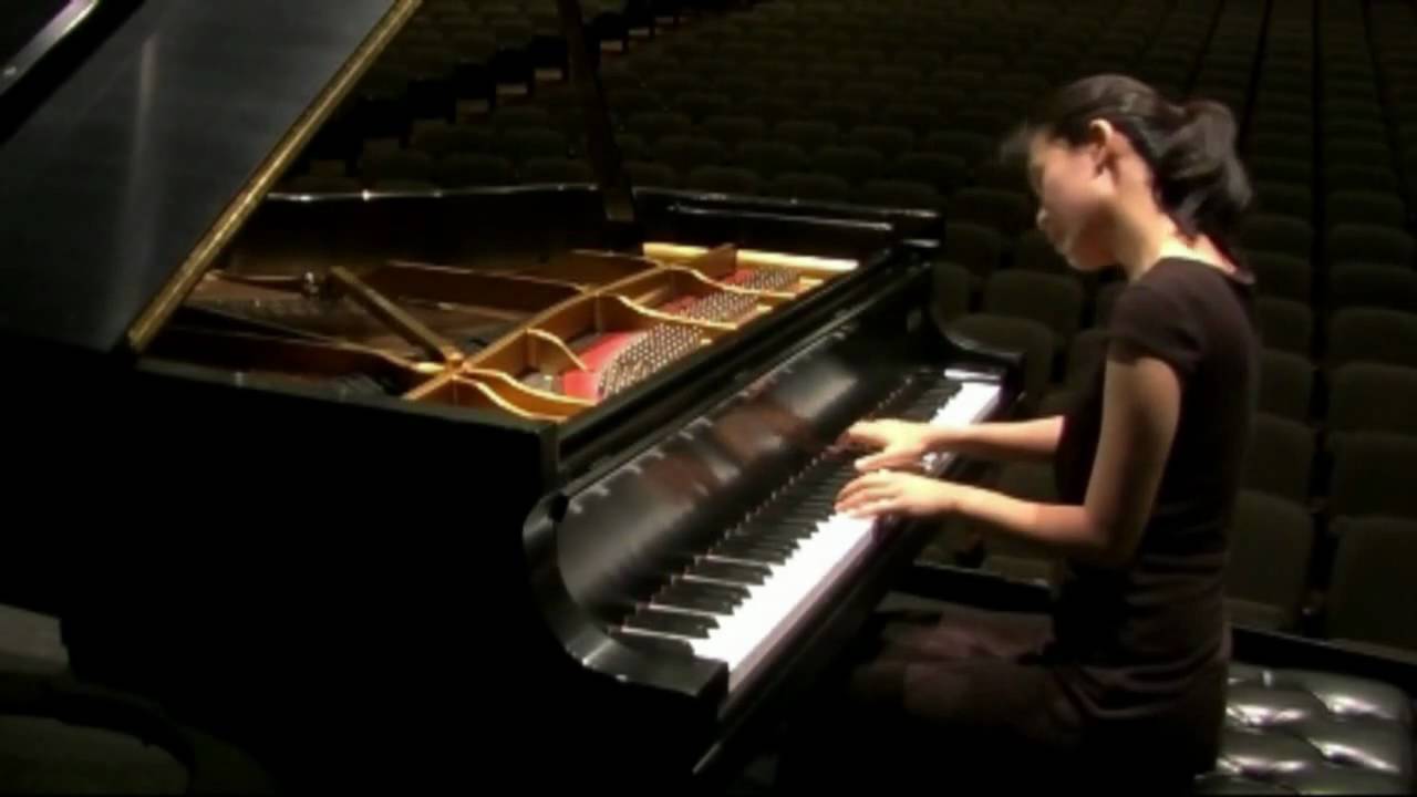 Hye-Won Cho performs Granados - Spanish Dance No. 5