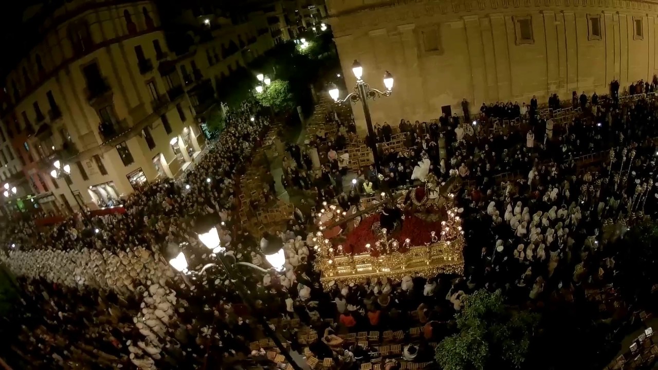 Esperanza de Triana 2017 - Madrugá - Stmo. Cristo de las Tres Caídas de Triana por Av. Constitución