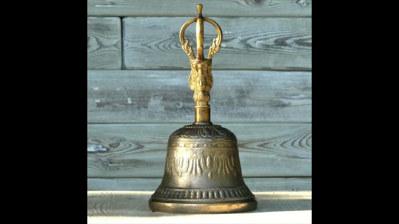 EL VAJRA Y LA CAMPANA