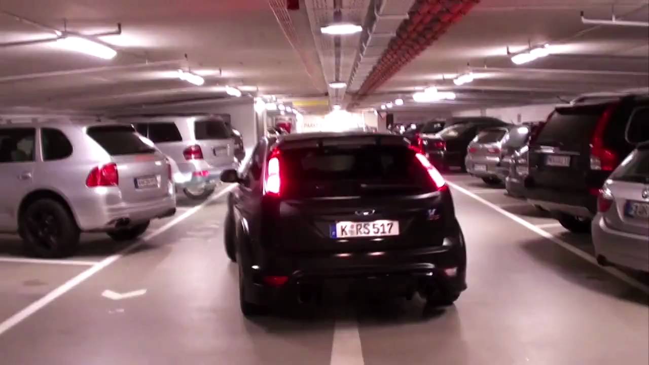 Mikko testdrives the Ford Focus RS500