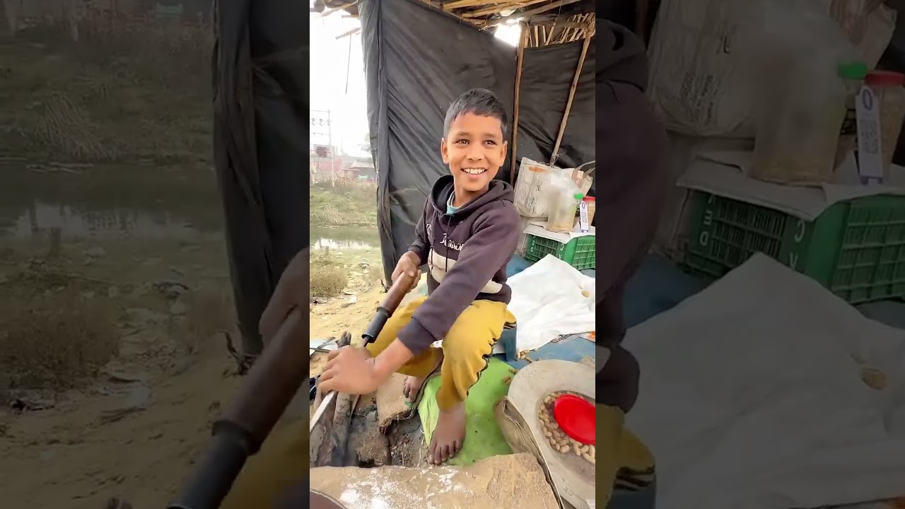 Funny video a Gaya dekhiae funny video like kijiega subscribe kijiega