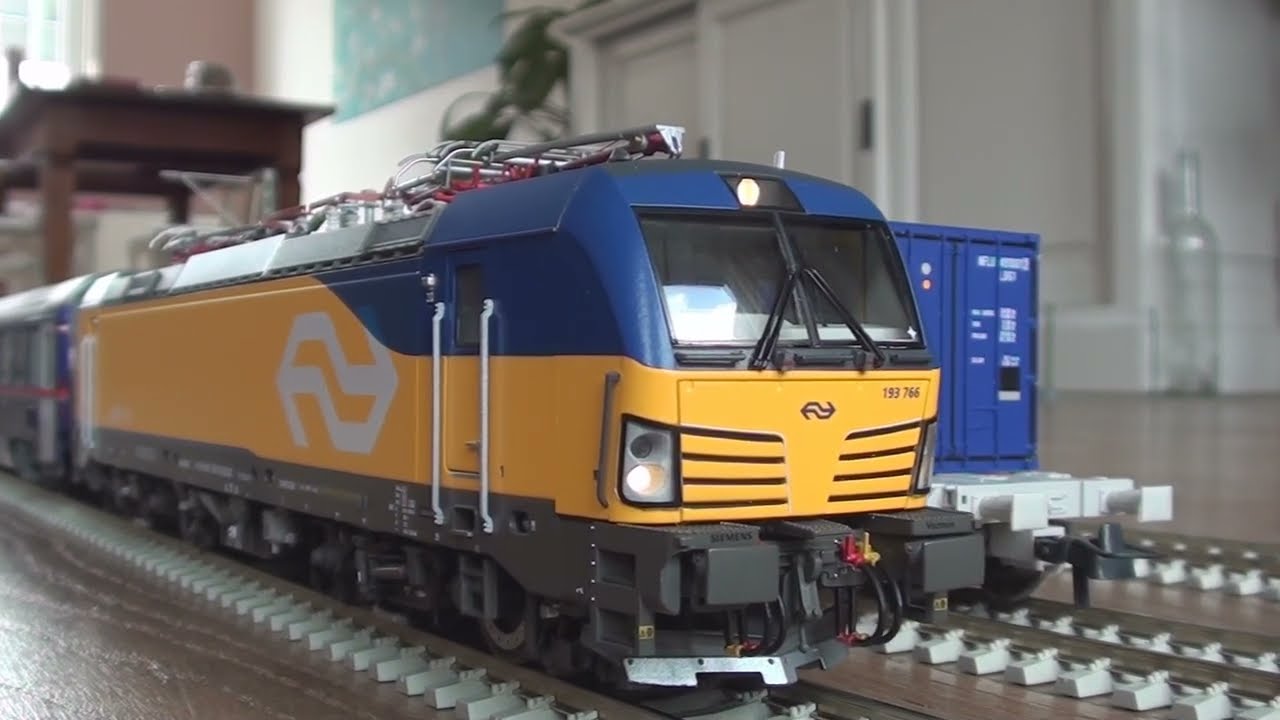 Running Trains LS Models MW2117 Nightjet OBB Vectron NS