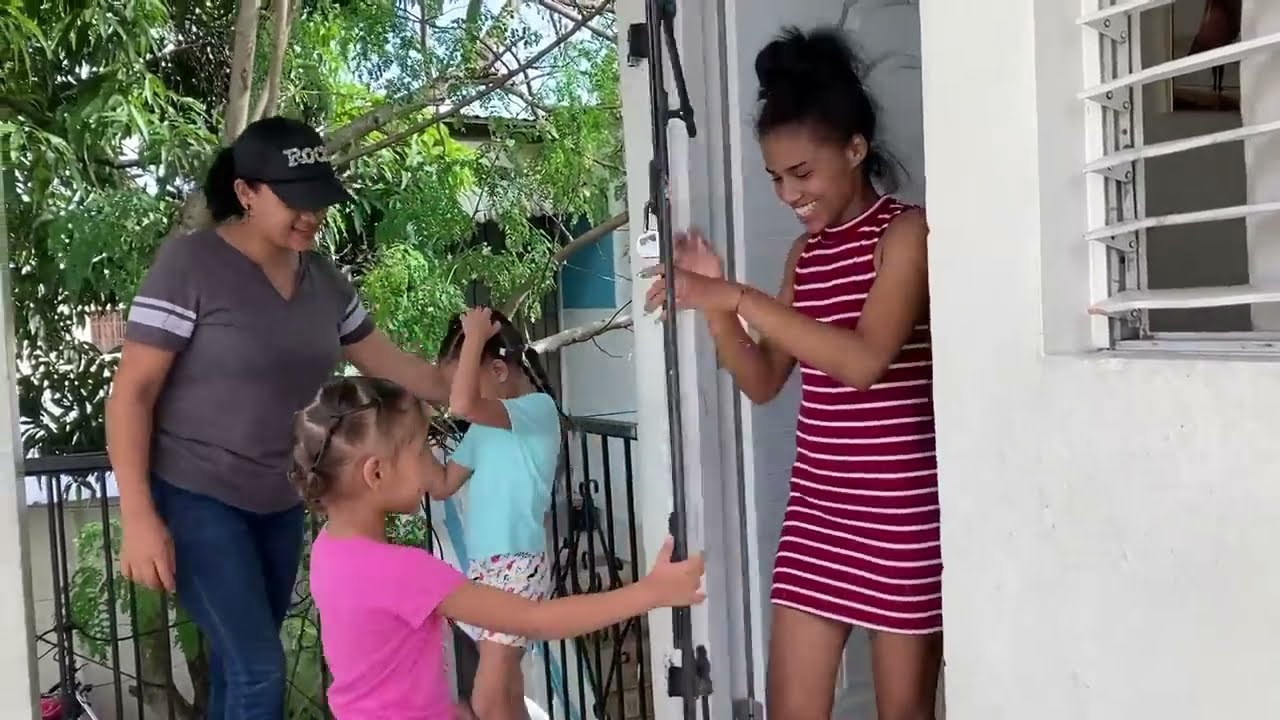 Mis  PRIMAS y yo  Cap 2