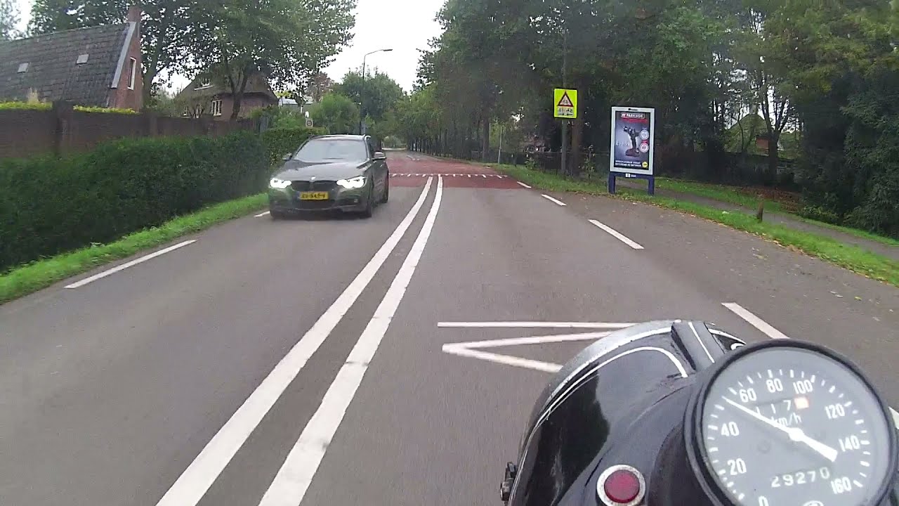 Met een Ural-zijspan langs de Vecht