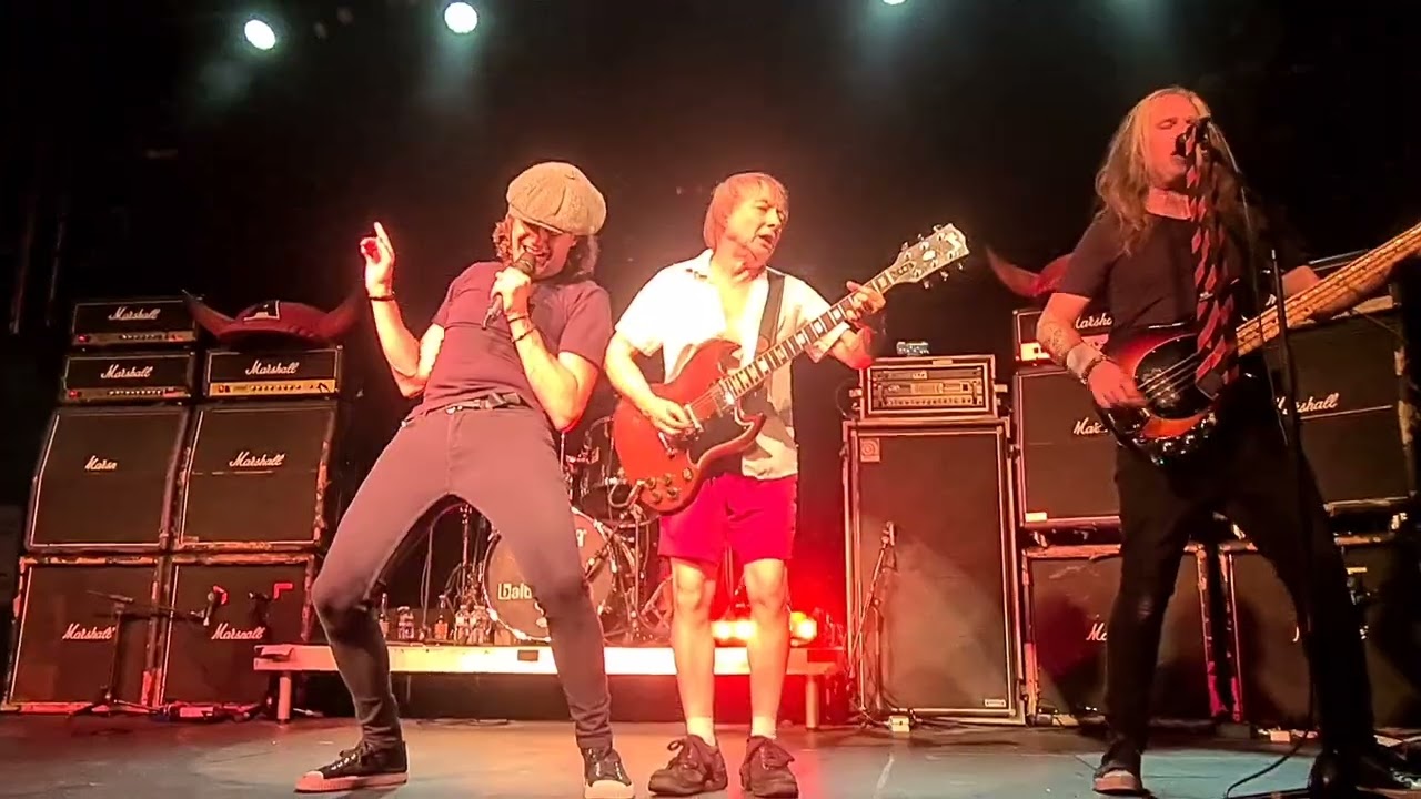 Ac/Dc Uk,  You Shook Me All Night Long 4th Oct 2025