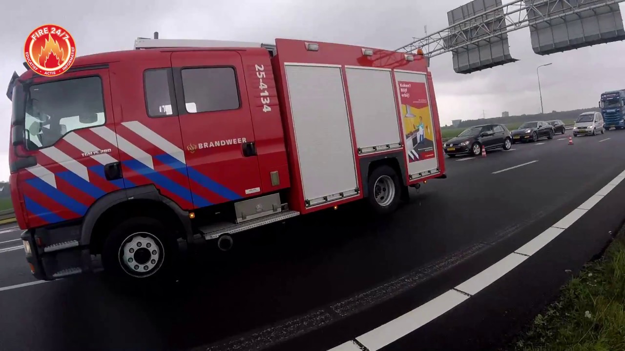 DUTCH FIREFIGHTERS - ONGEVAL MET BEKNELLING. #38