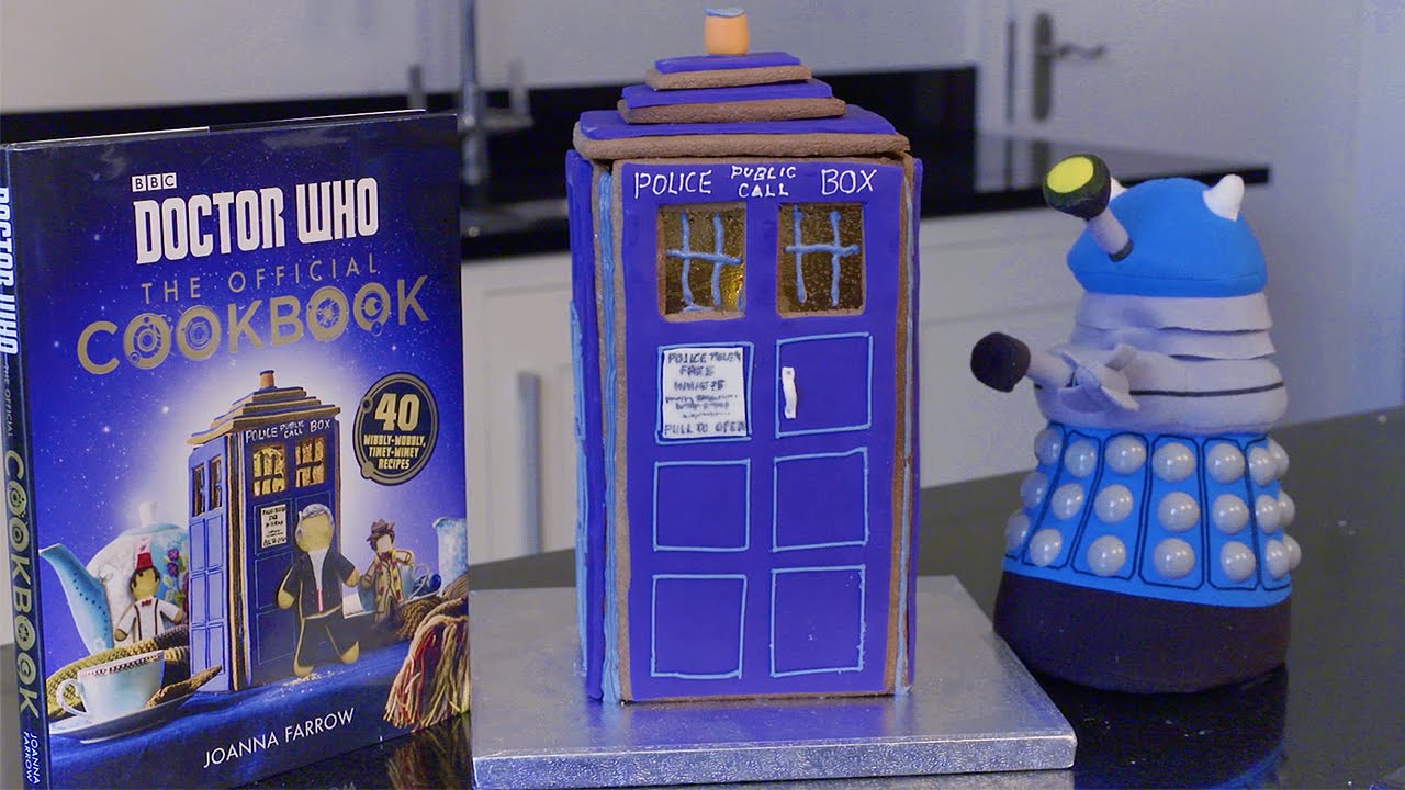 Gingerbread TARDIS Time-Lapse | Doctor Who