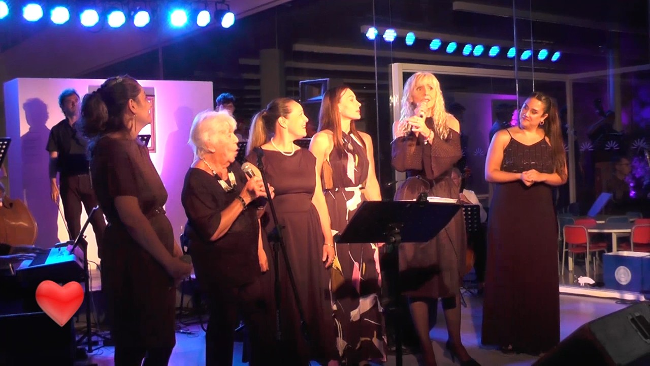 ARRABALERAS, MUJERES CON TANGO