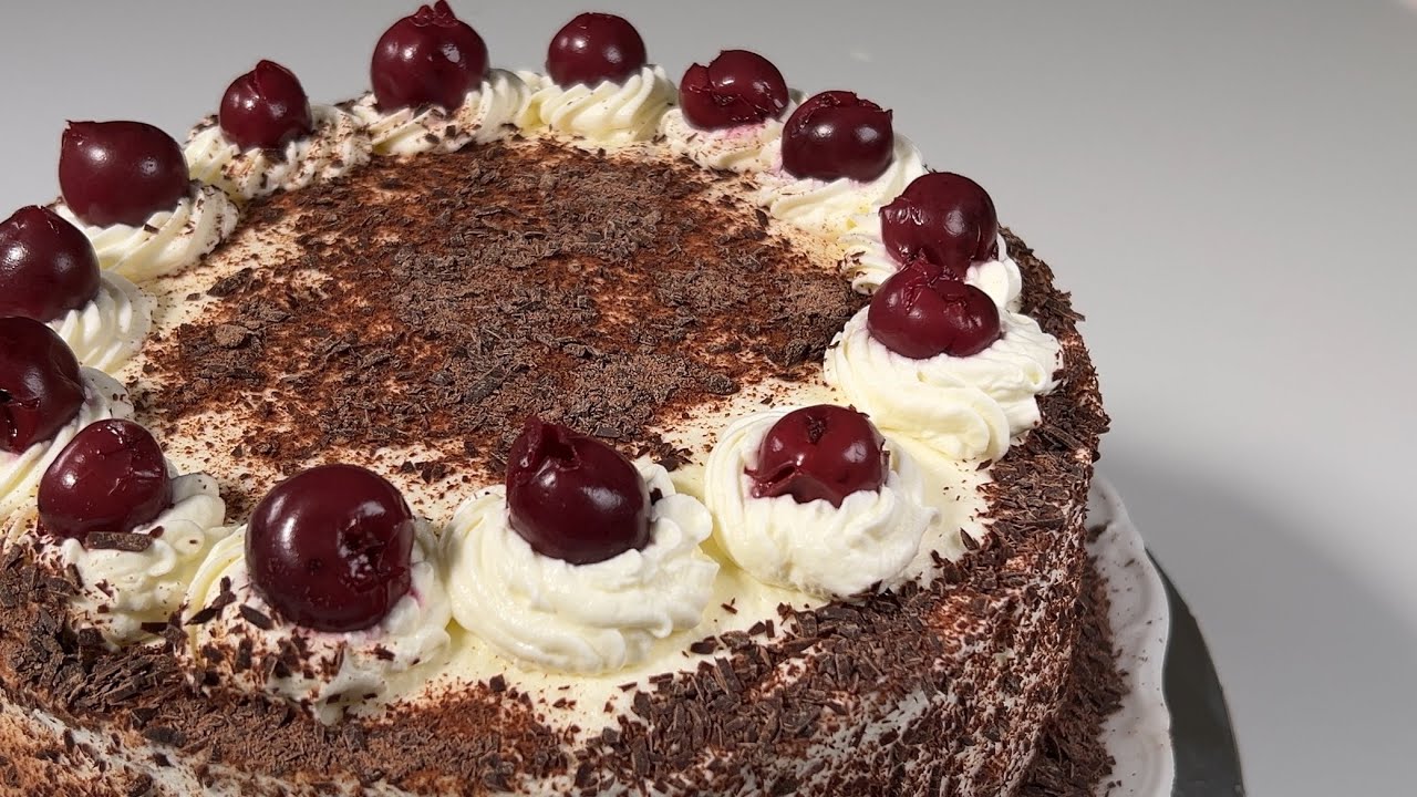 🍒 Die perfekte Schwarzwälder Kirschtorte – So gelingt sie dir garantiert! 🎂