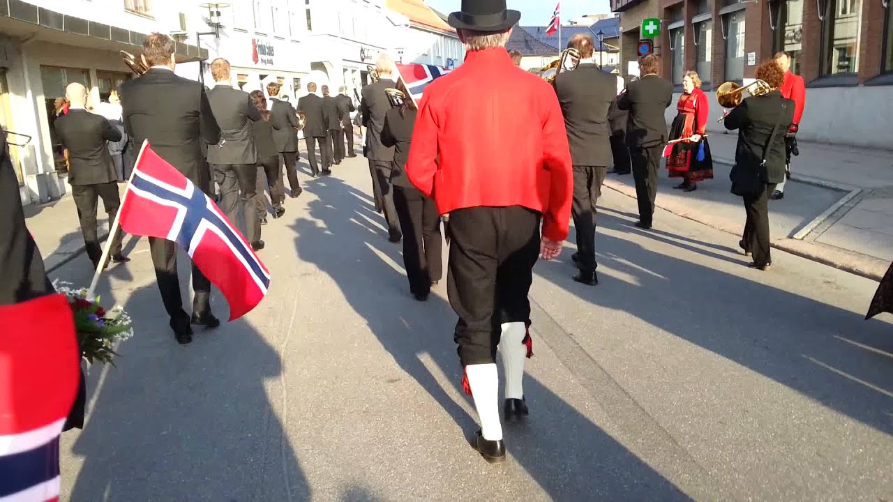 17 Mai i Sandefjord - Norge i Rødt Hvit og Blått