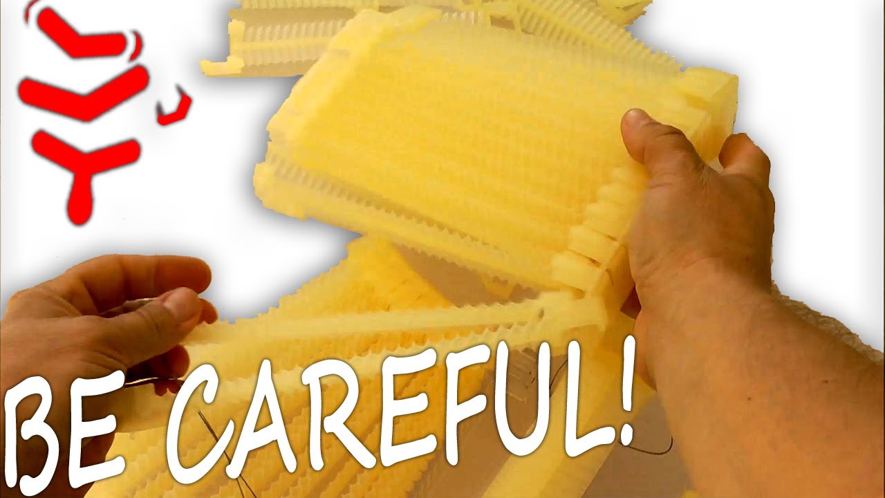 Flow Hive Flow FRAME breaks apart - beekeeping 101 with Flowhive