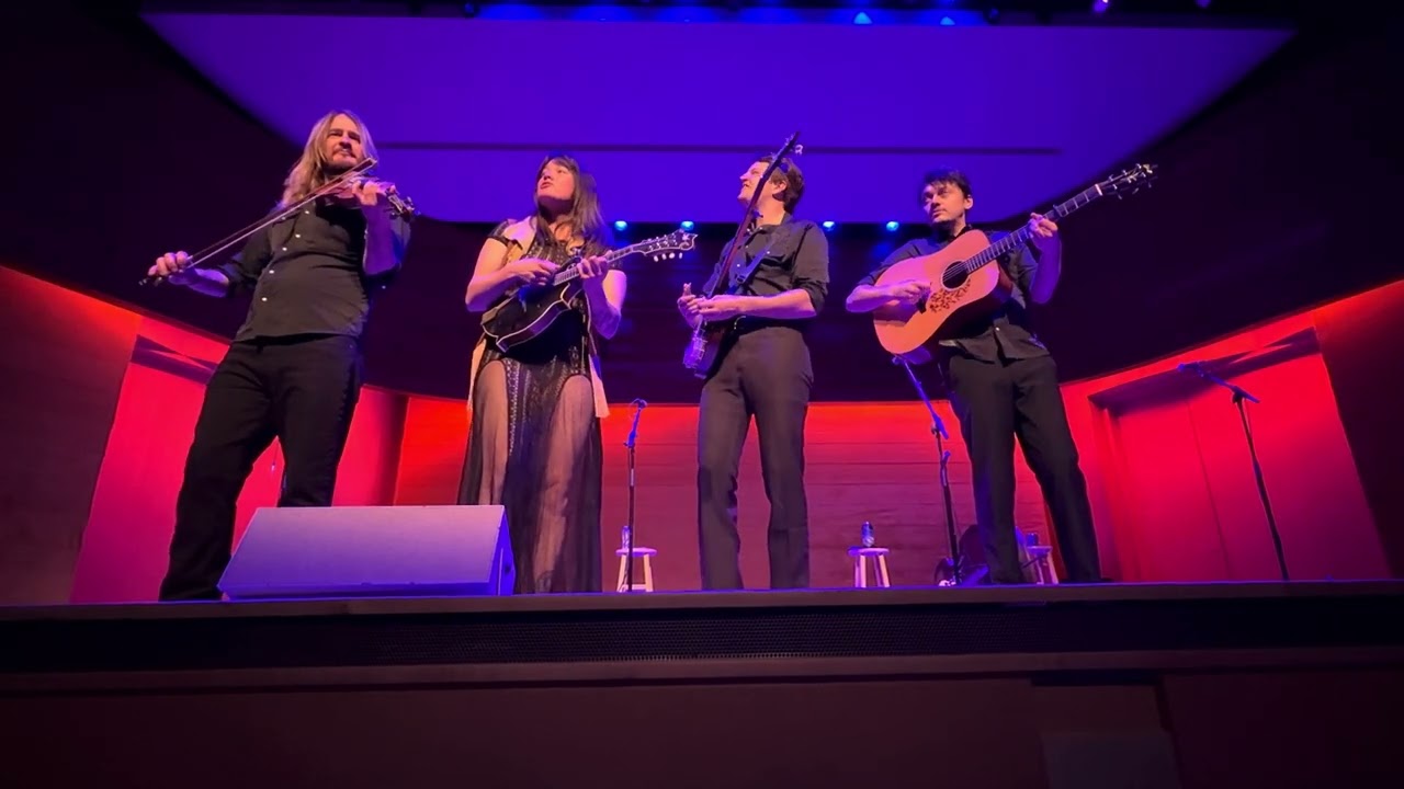 @AJLeeMusic AJ Lee and Blue Summit at the @MIMphx. 2/12/26 Driving Nails into My Coffin