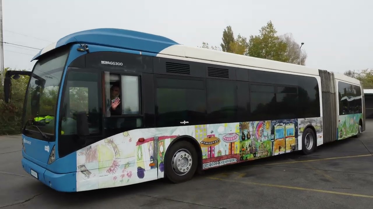 Vanhool duplacsuklós játszóbusz