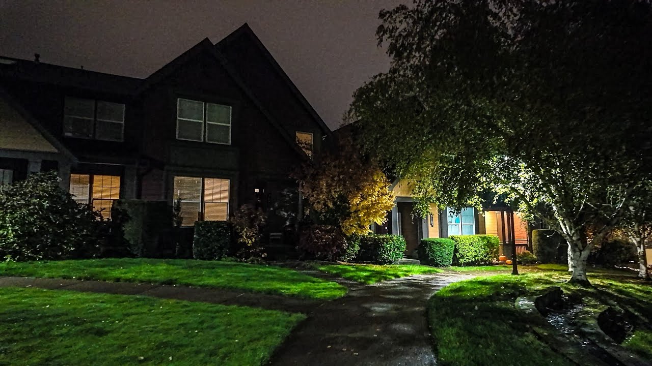 Light Rainfall Night Walk Through Hillsboro, Oregon Neighborhood