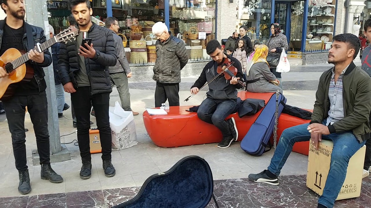 BEN GÖNLÜMÜ SANA VERDİM.. ordu,sokak sanatçıları