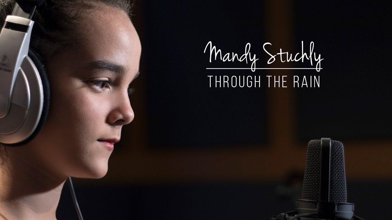 Mandy Stuchly sings 