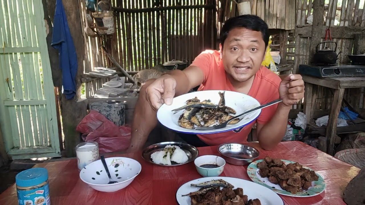 Bawal muna ang diet kasi busy ako dapat busog lagi hahaha