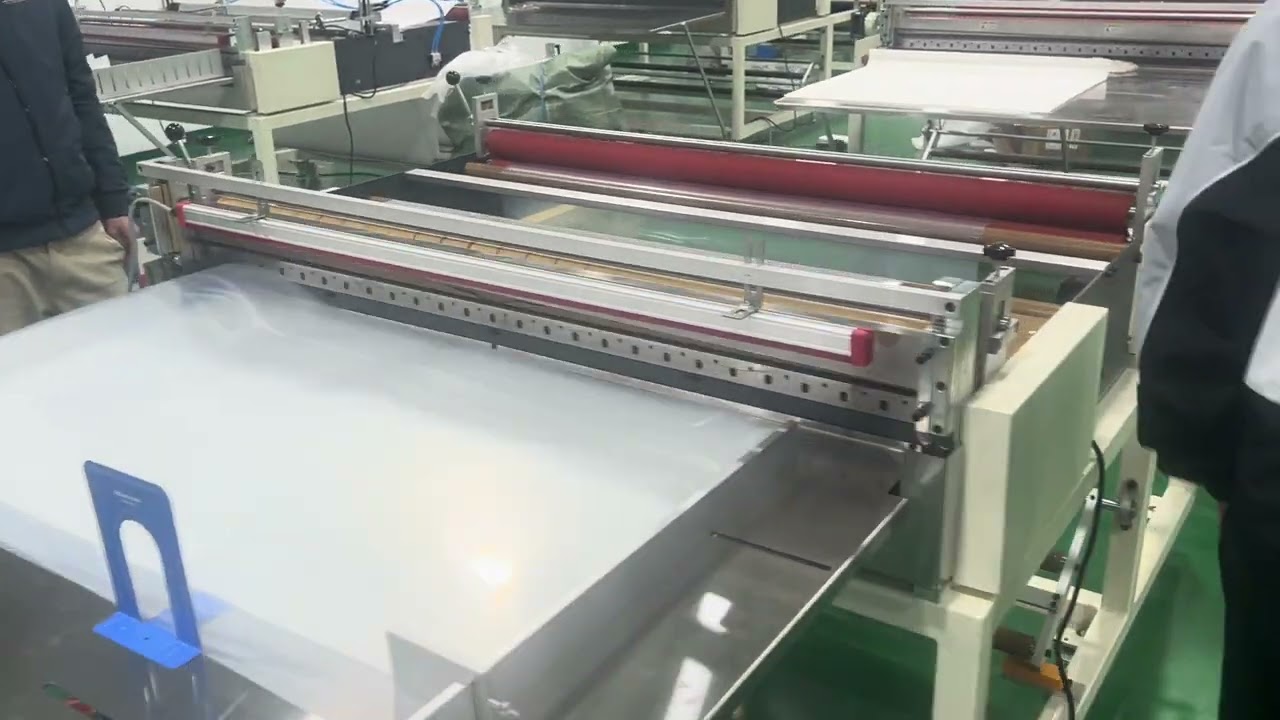 Plastic Film Roll-to-Sheet Cutter &ndash; Efficient Unwinding & Cutting