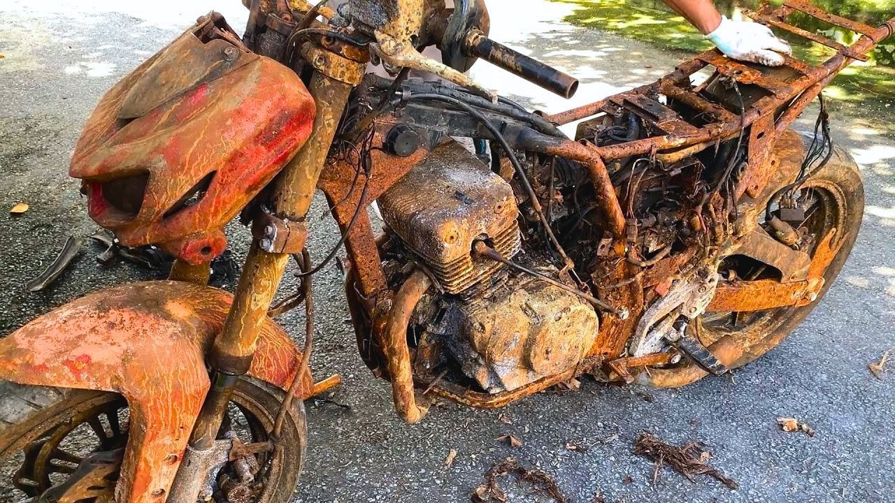 Complete Restoration: Old Kawasaki Motorcycle Rebuild | Two-Stroke Rebel Engine Restoration (USA)