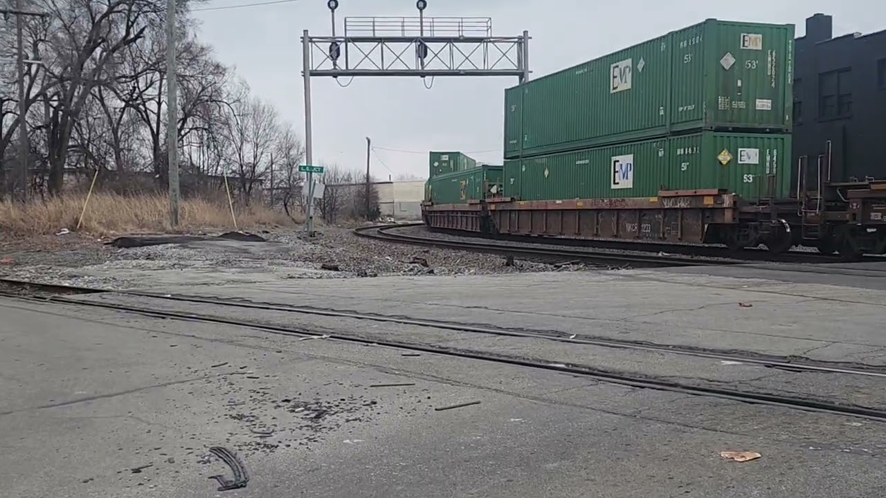 Norfolk southern train coming from Indian going to Fort knokt.