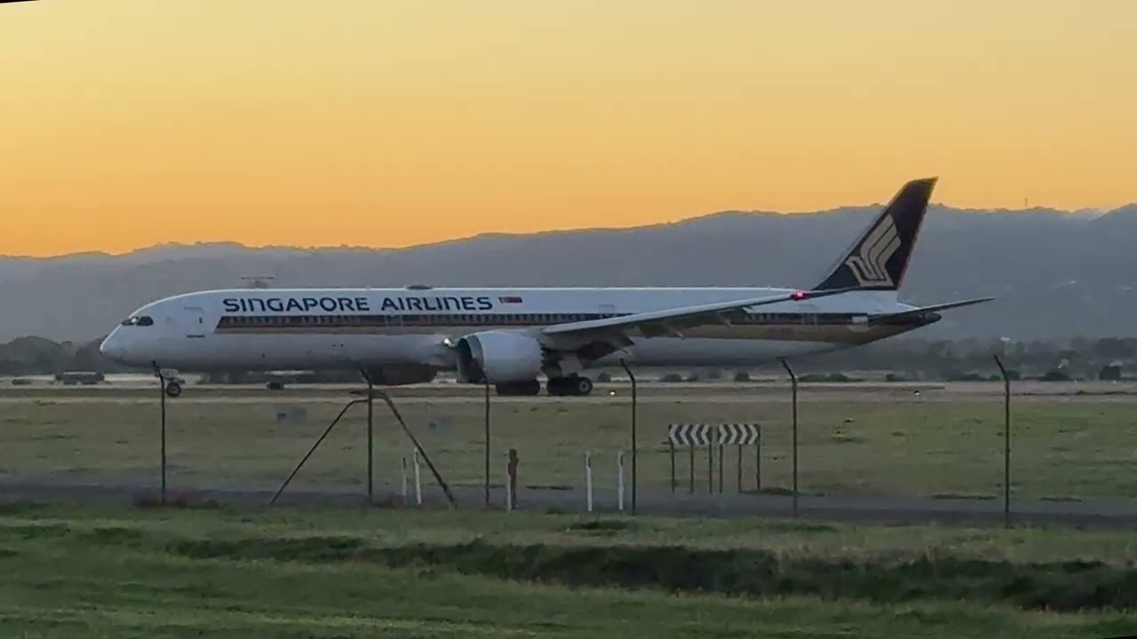 Adelaide Airport & West Beach Skate Park 31 July 2025   Air Asia A320 214 PK AZD