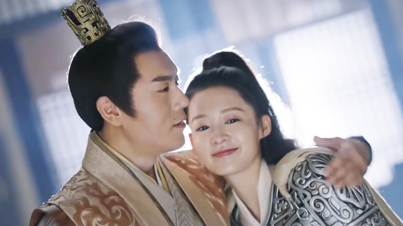 The despised concubine is a hidden expert. She defeats the enemy with clever plans, stunning all!