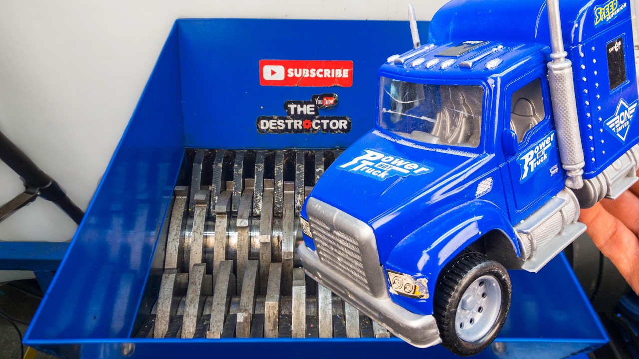 SHREDDING GIANT POWER TRUCK! 🚛😱 SO SATISFYING