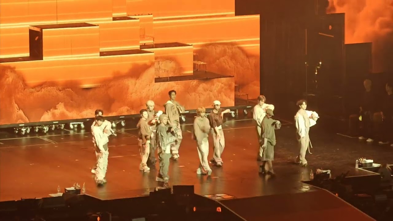 SEVENTEEN (세븐틴) - Super - Chicago 20241022