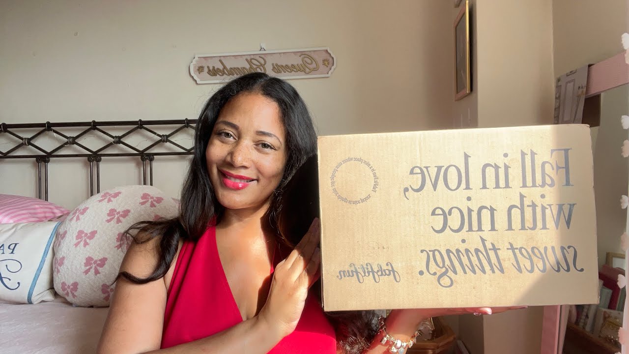 My first Fab Fit Fun Unboxing! Happy Fall 🍁