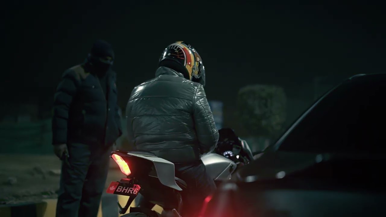 Escobar C63 and Yamaha YZF-R6 | 4K