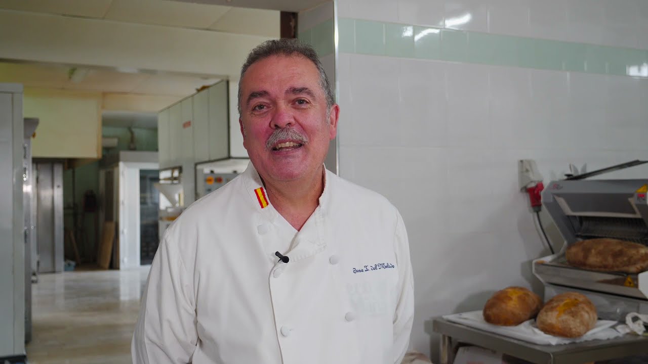 JOSÉ IGNACIO DEL MELADO-PANADERÍA MARUS-JADRAQUE-EL TRABAJO EN LA ESPAÑA VACIADA